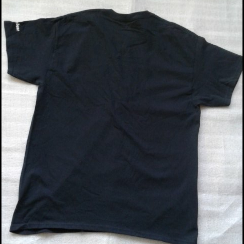 Tee Shirt - Picture 4 of 4